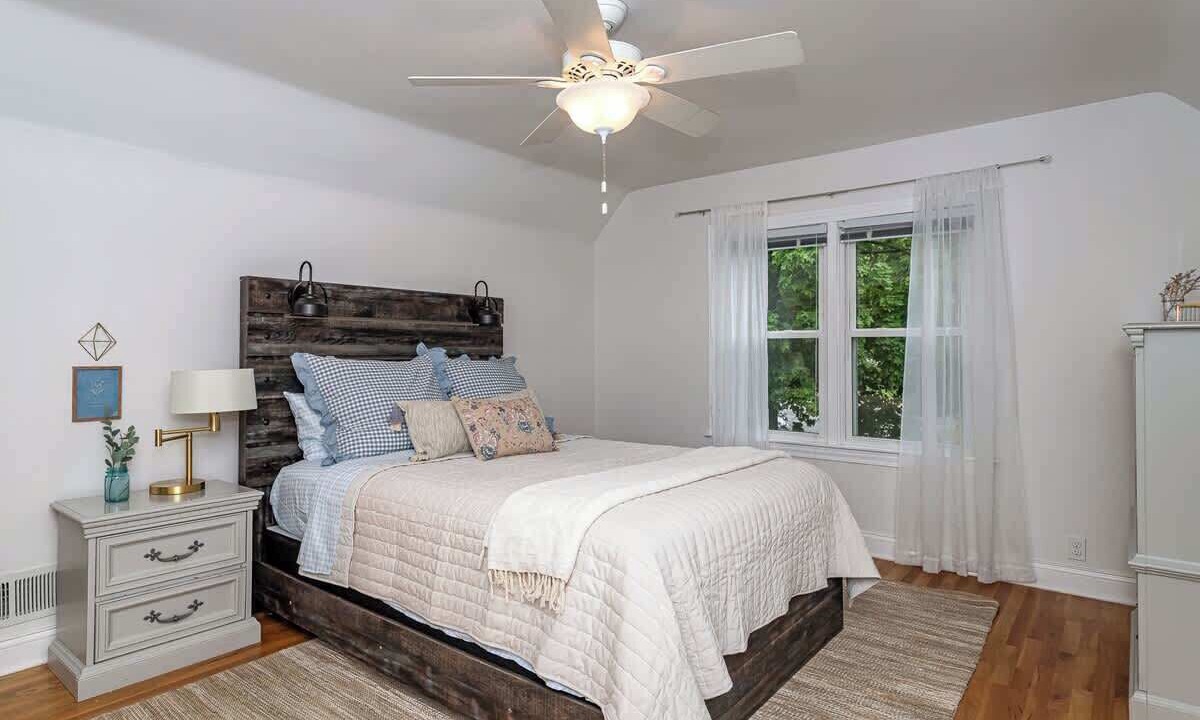 Photo of Bedroom in Ames