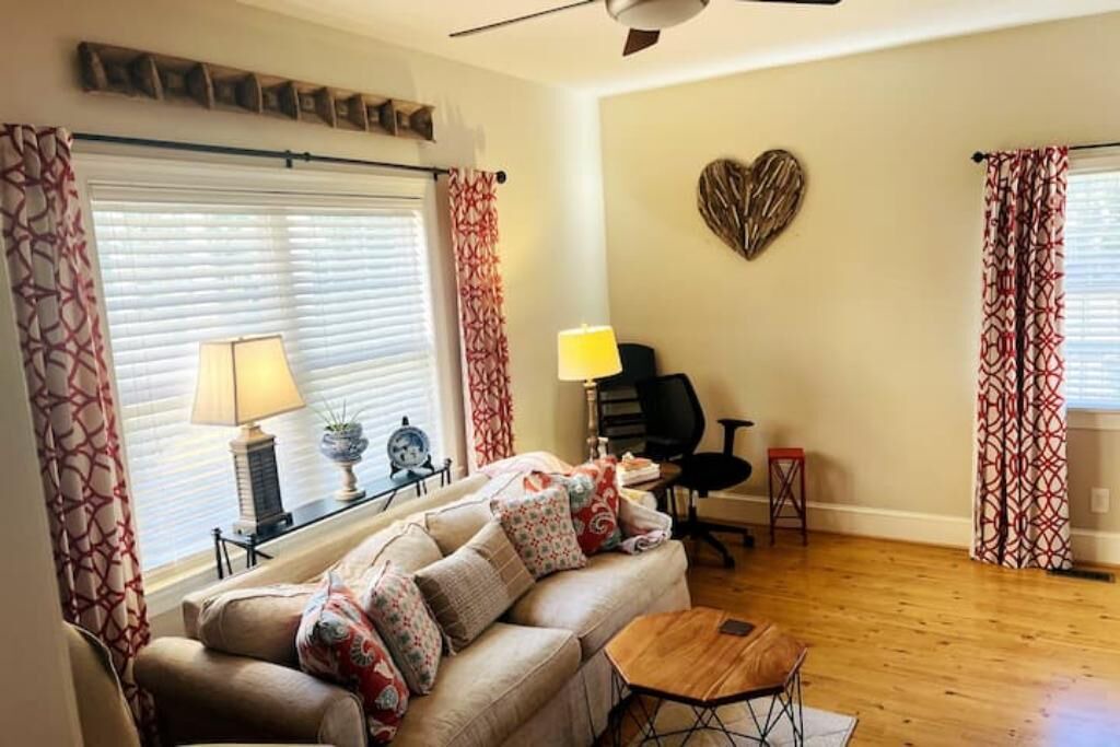 Photo of Livingroom in Snow Hill