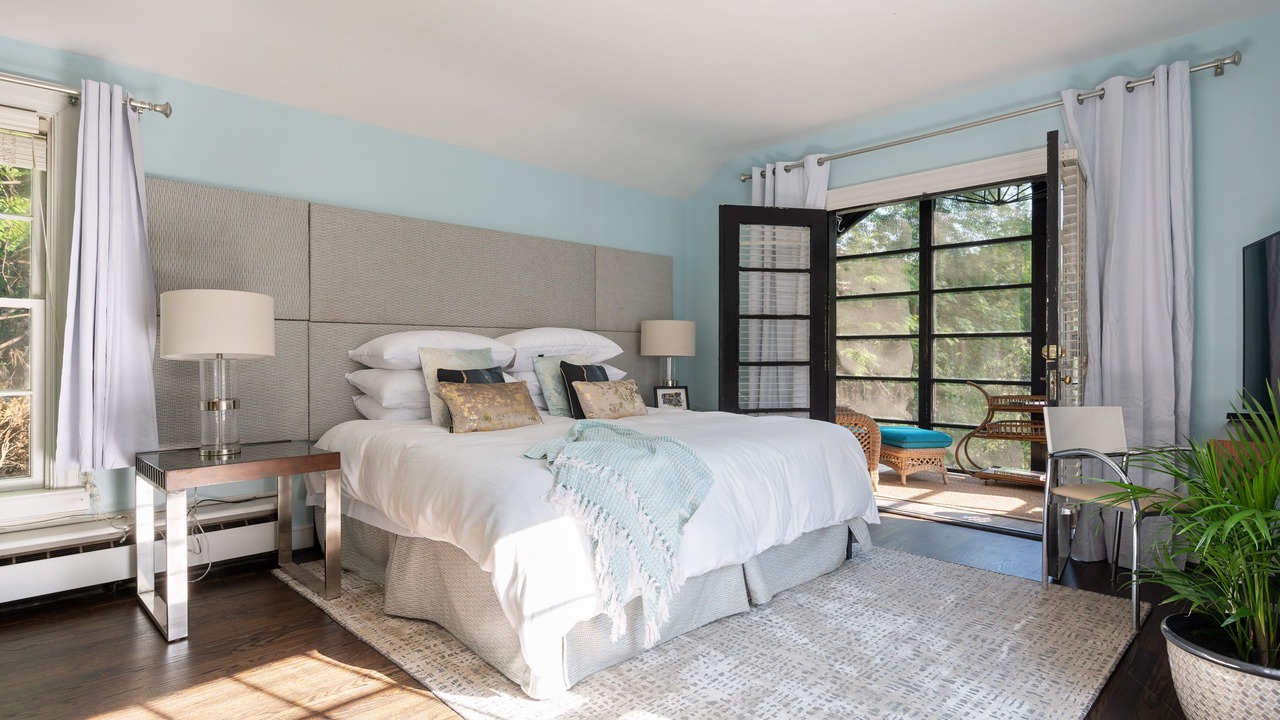 Photo of Bedroom in Charlottesville