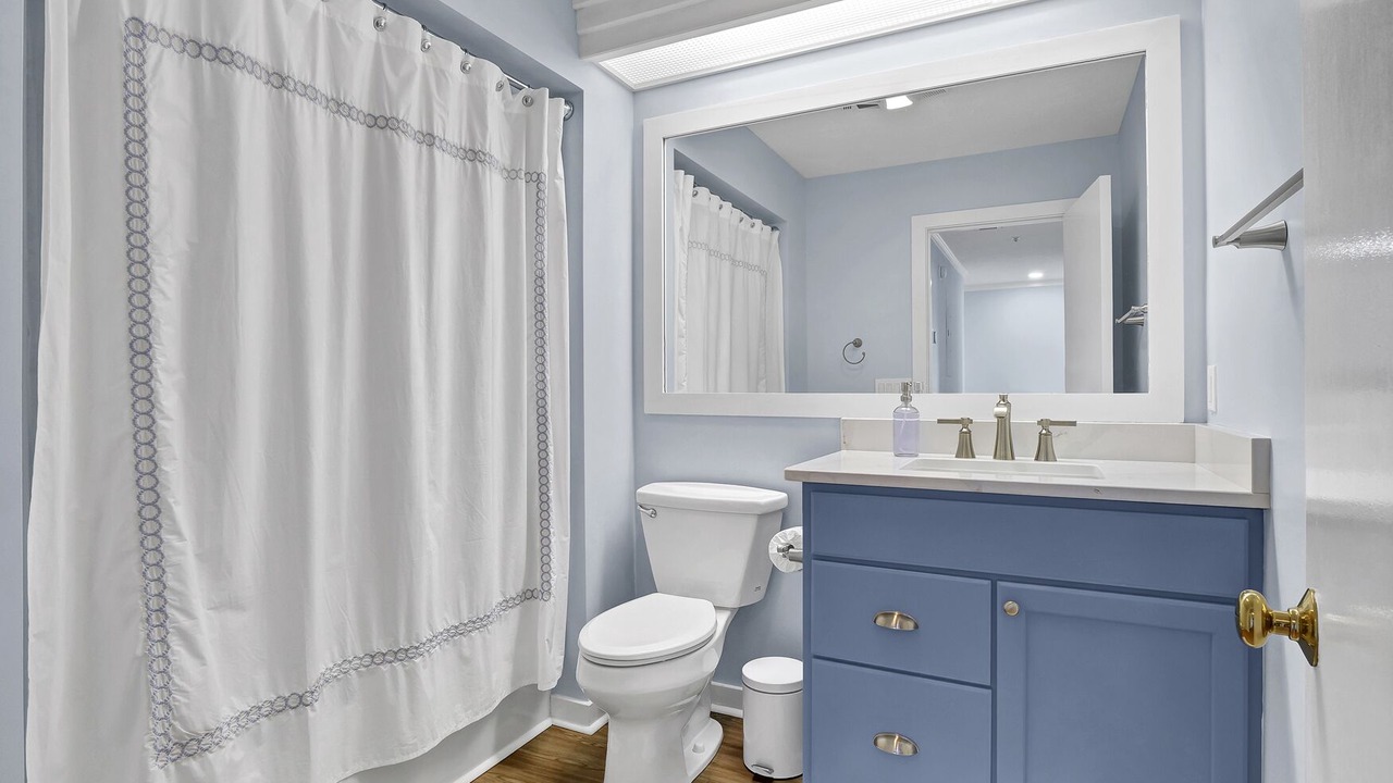 Photo of Bathroom in Shell Island