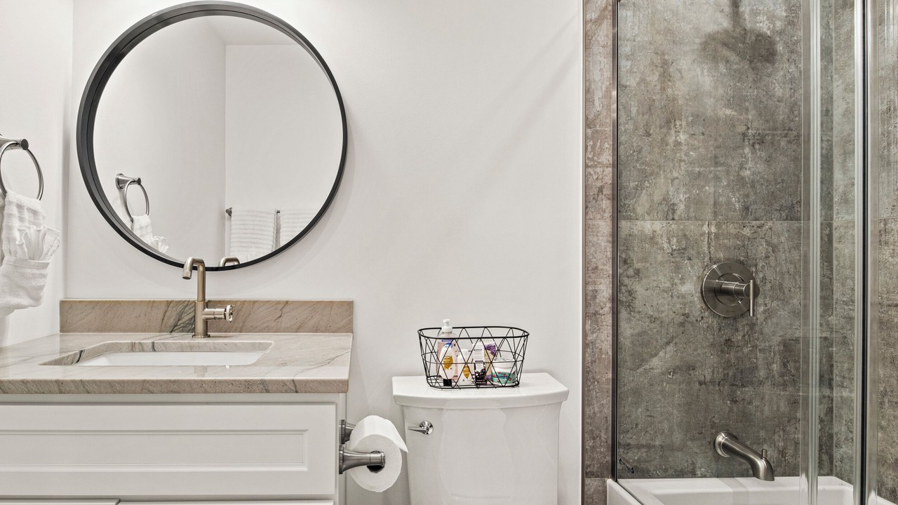 Photo of Bathroom in Lakeside Woods