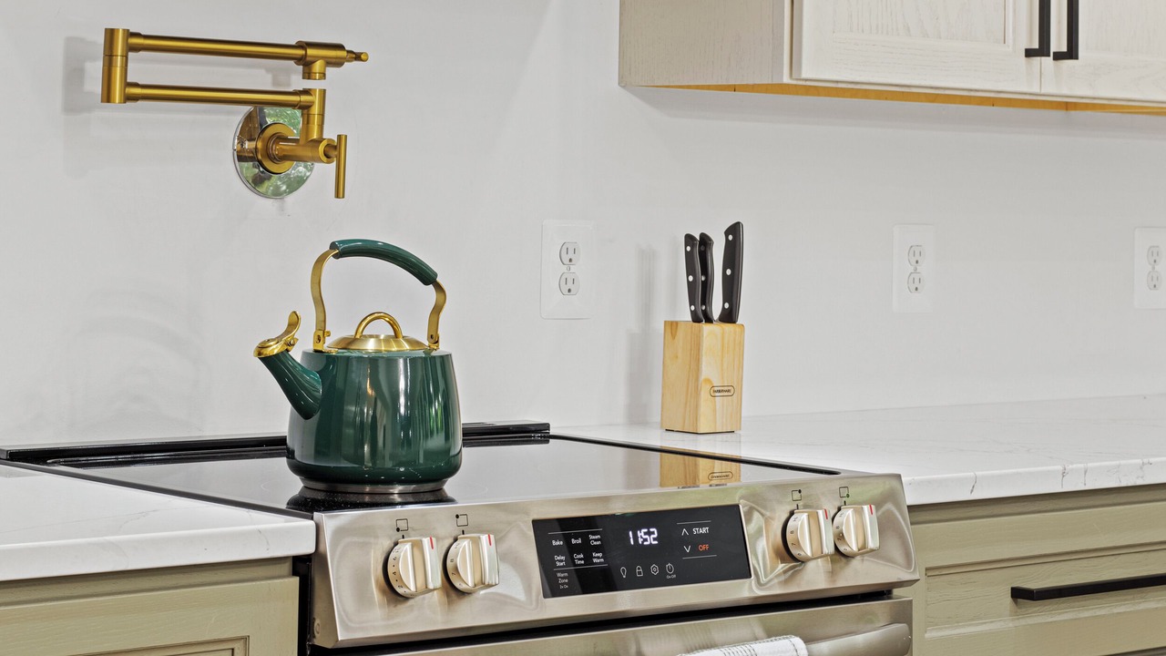 Photo of Kitchen in Lakeside Woods