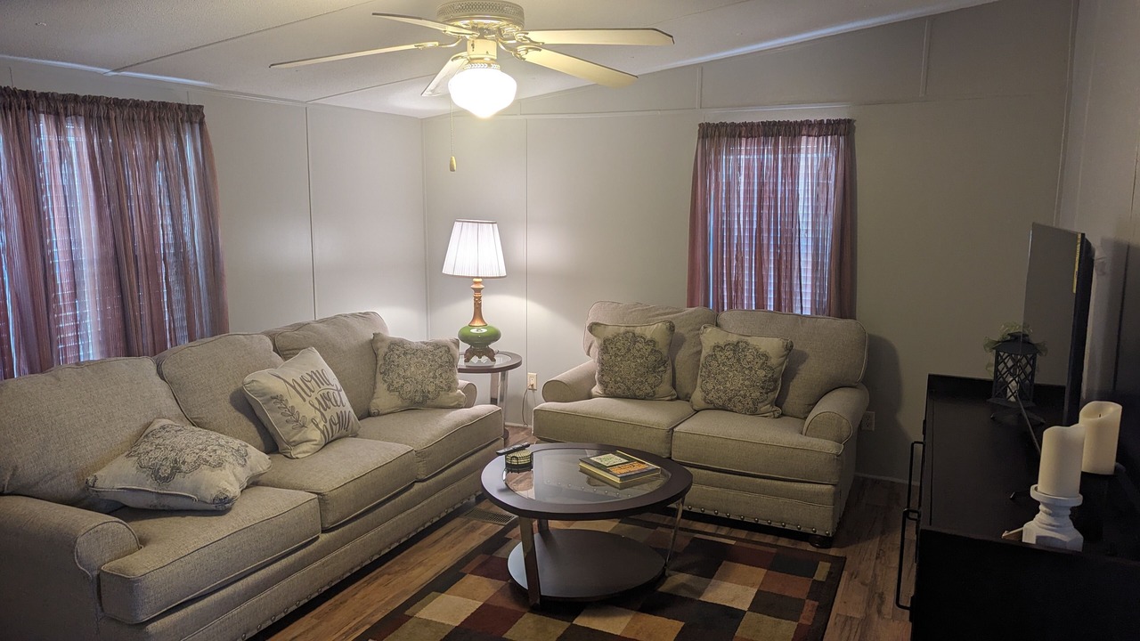 Photo of Livingroom in Cofield