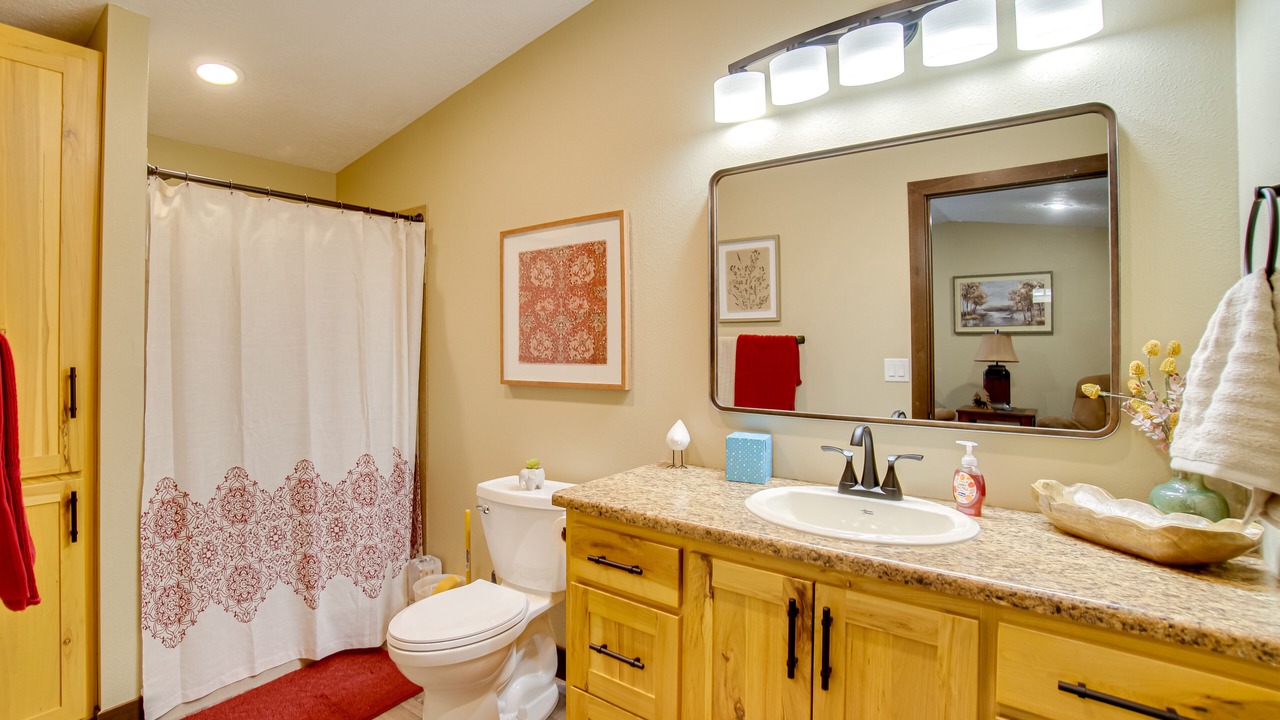 Photo of Bathroom in Platte