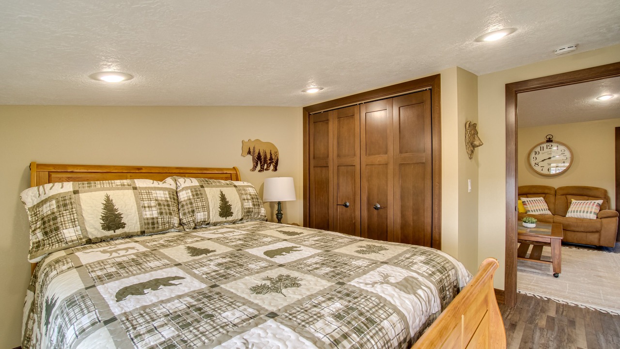 Photo of Bedroom in Platte