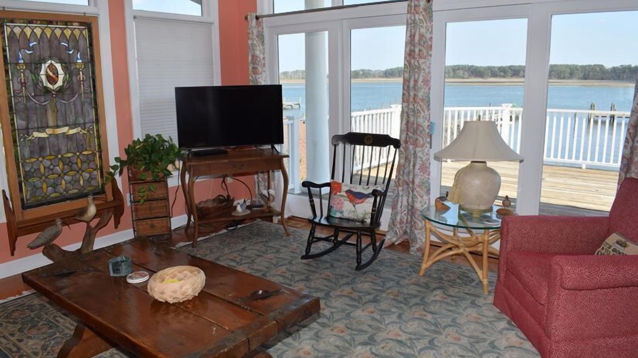 Photo of Others in Piney Island