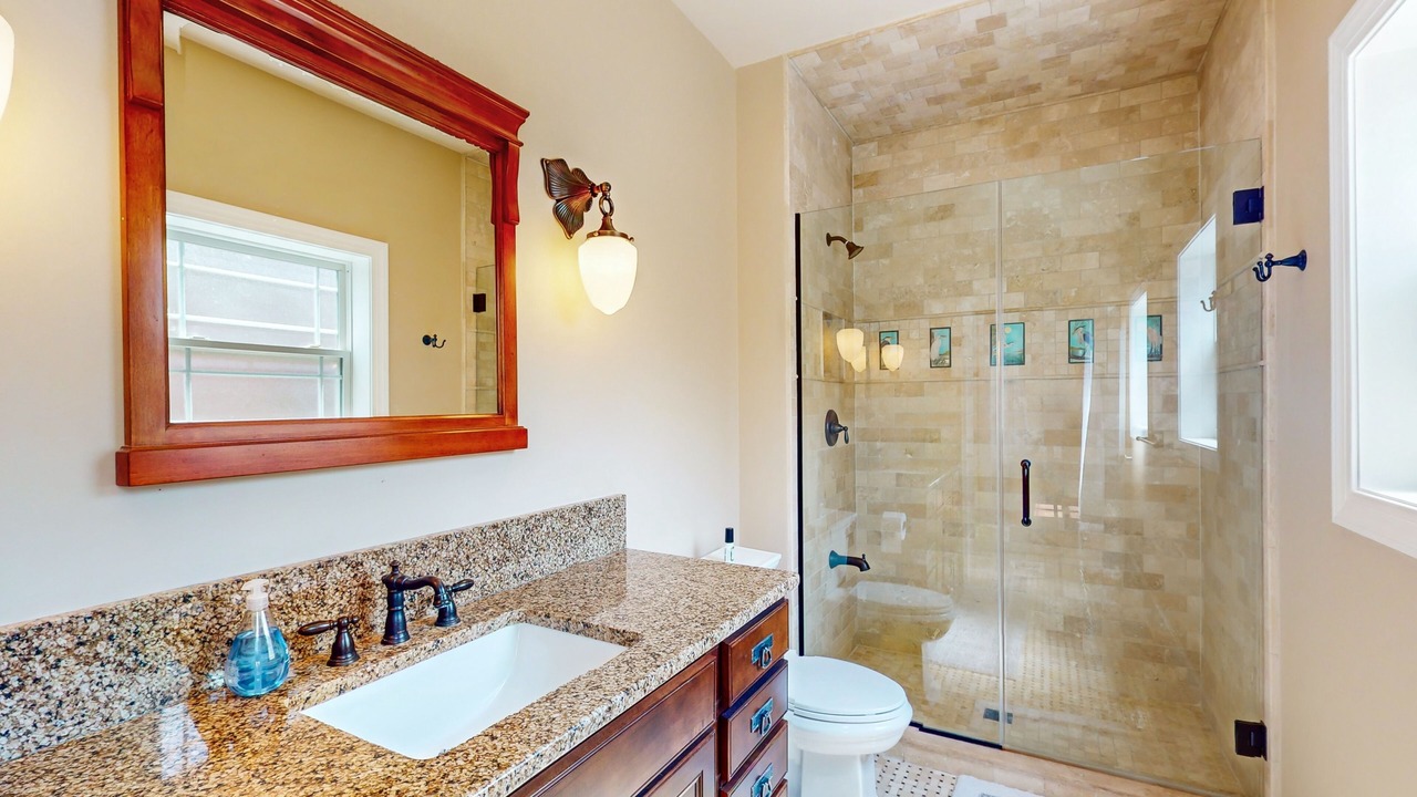 Photo of Bathroom in Edgewater