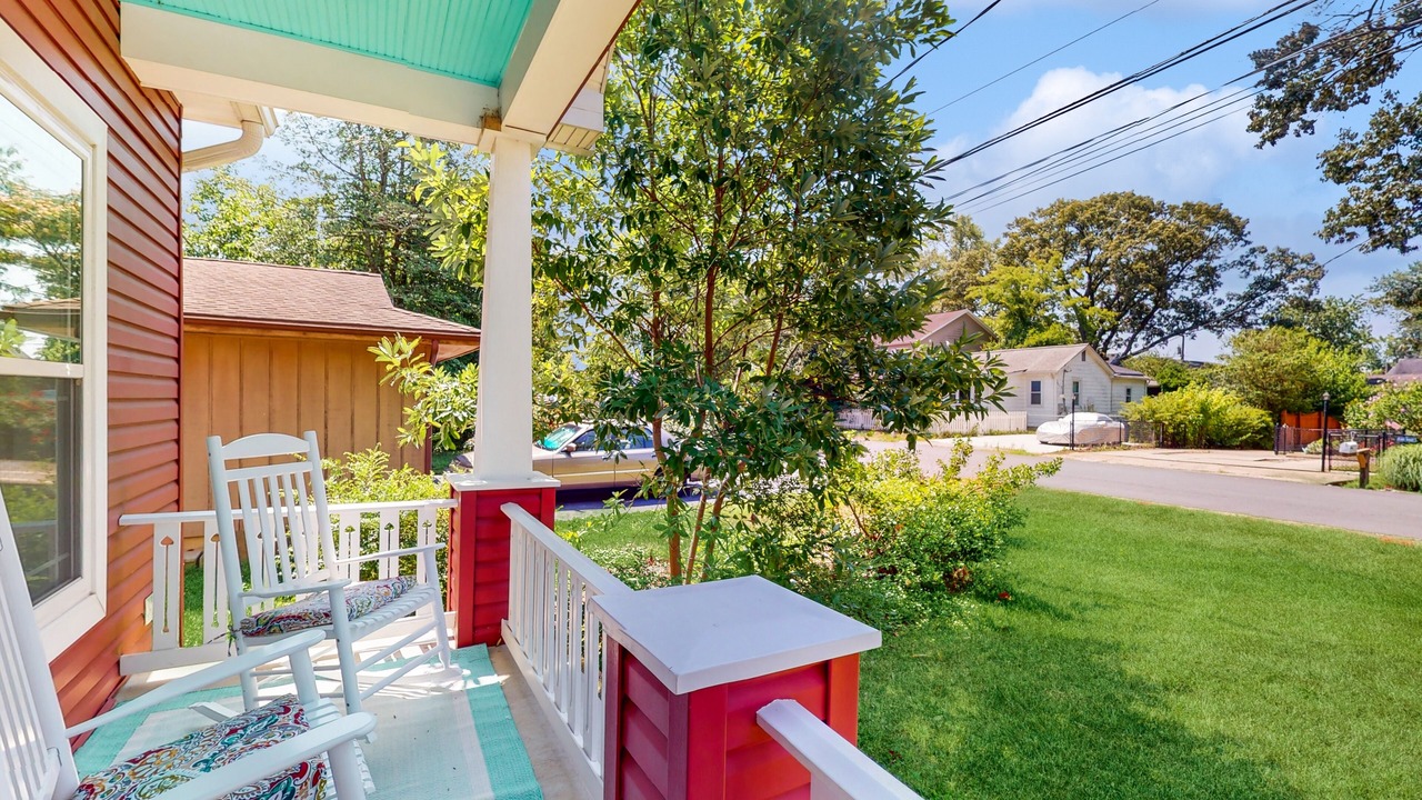 Photo of Patio Balcony in Edgewater