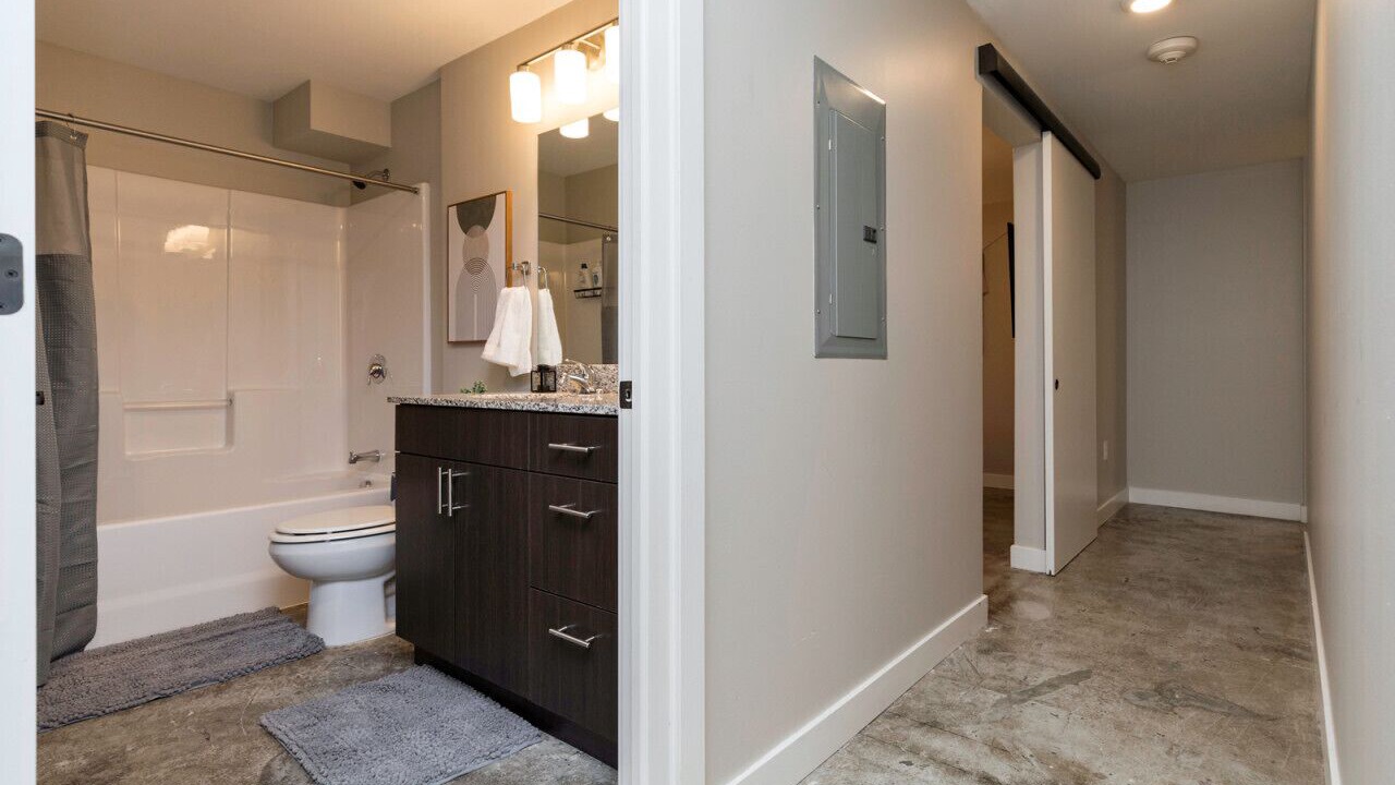 Photo of Bathroom in Downtown Des Moines