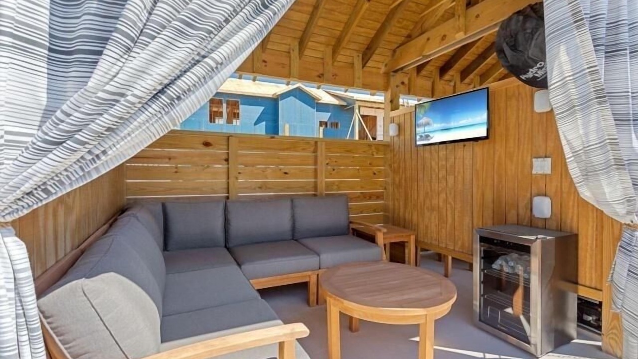Photo of Livingroom in Corolla Light