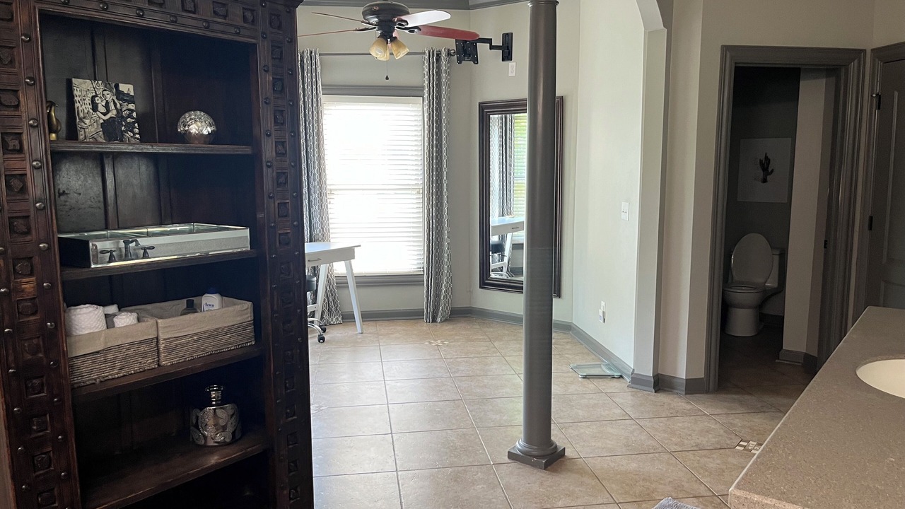 Photo of Bathroom in College Grove