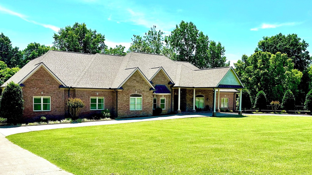 Photo of Outdoor in College Grove