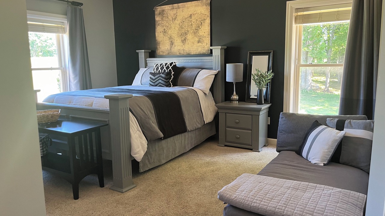 Photo of Bedroom in College Grove