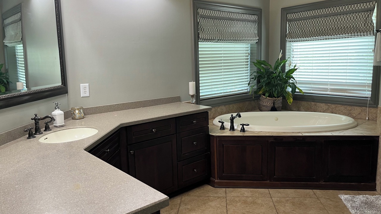 Photo of Bathroom in College Grove