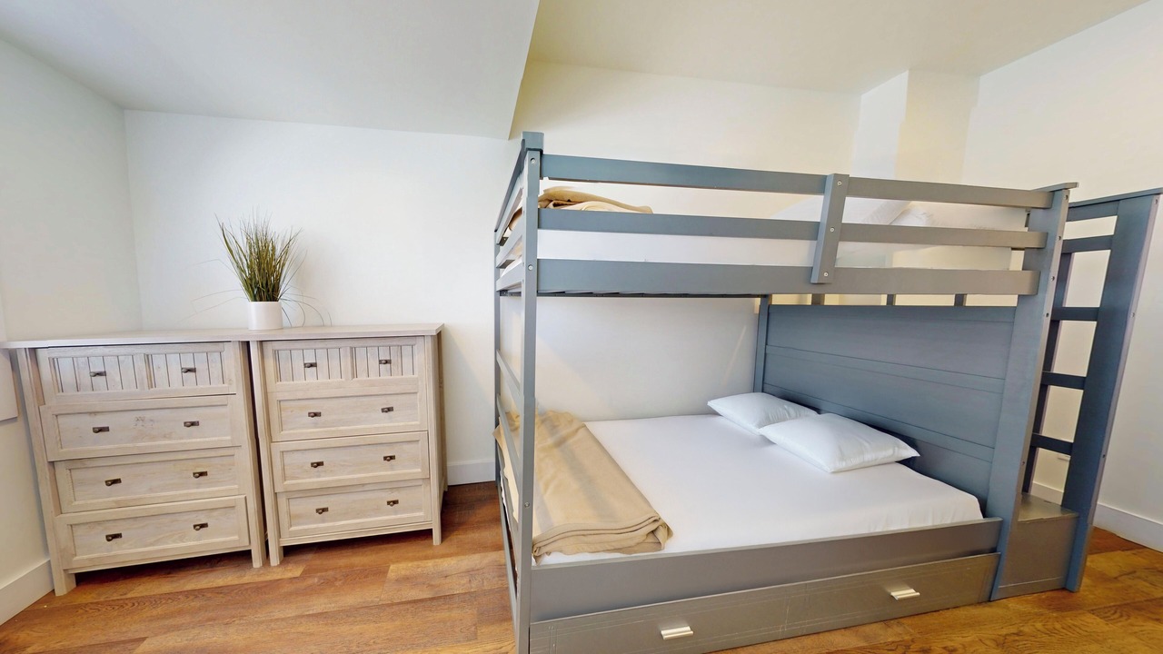 Photo of Bedroom in North End