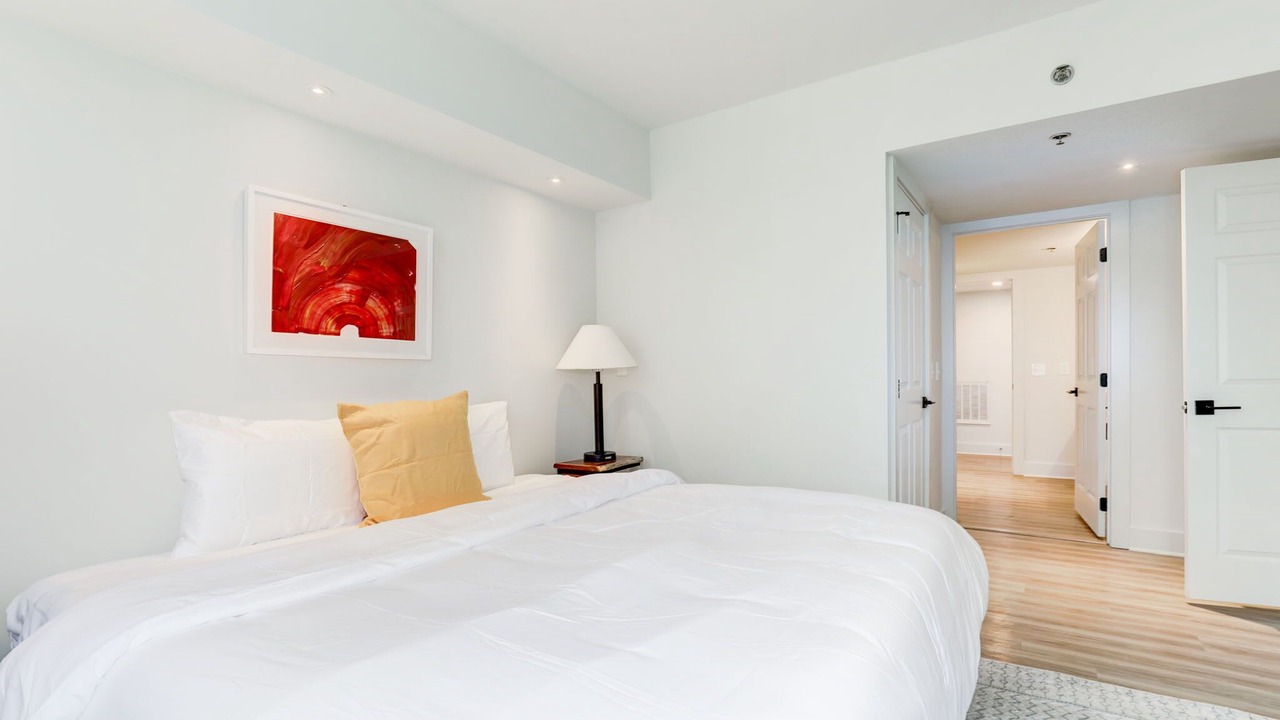 Photo of Bedroom in Crystal City