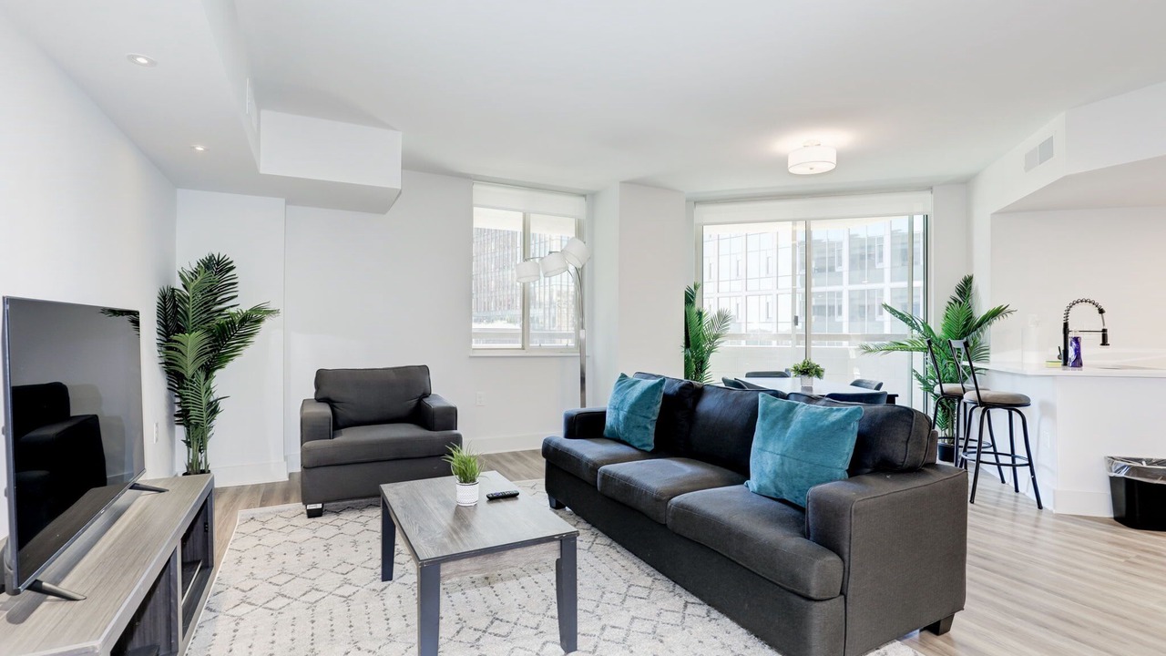 Photo of Livingroom in Crystal City