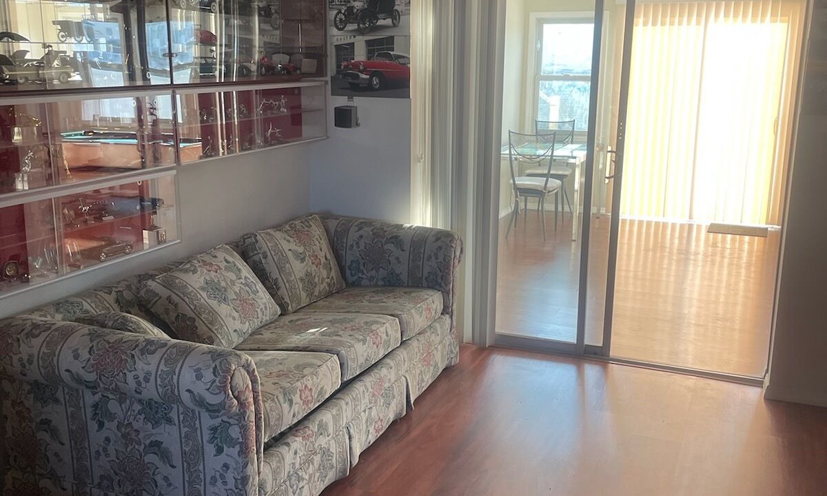 Photo of Livingroom in Bayville