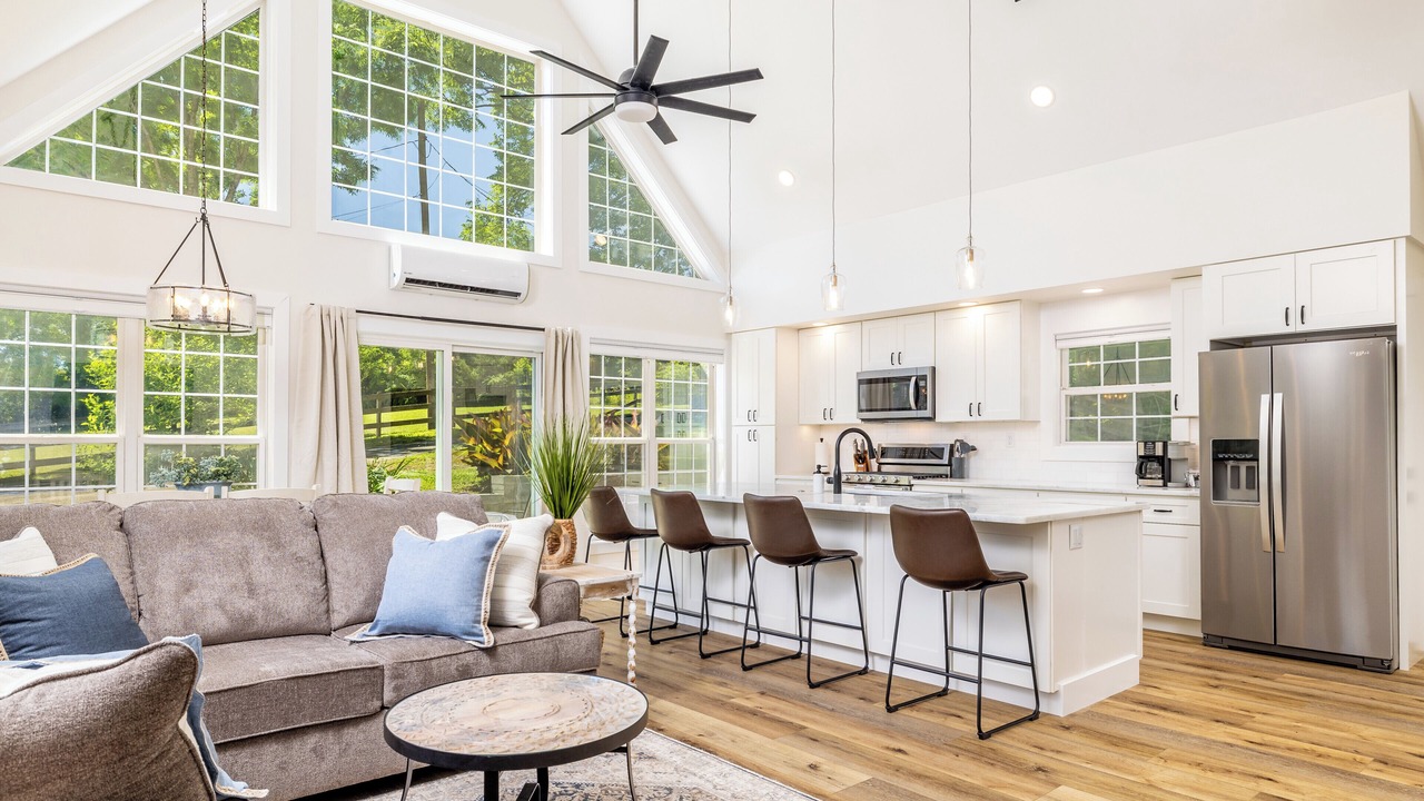 Photo of Livingroom in Maryville