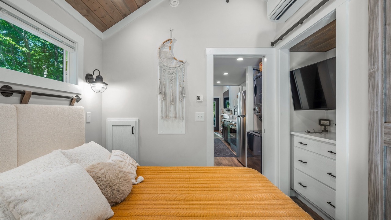 Photo of Bedroom in Mentone