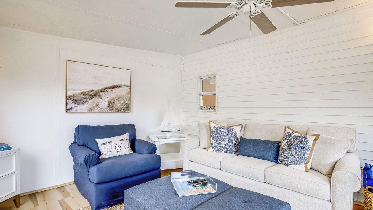 Photo of Livingroom in Ocean Pines