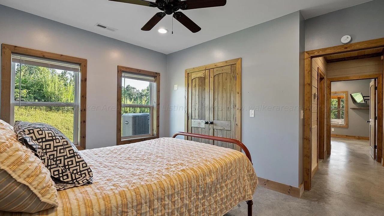 Photo of Bedroom in Crane Hill