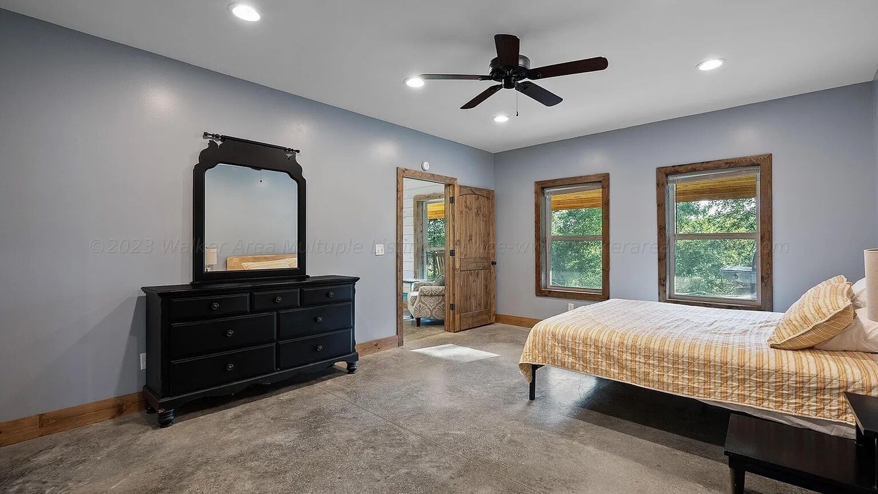 Photo of Bedroom in Crane Hill