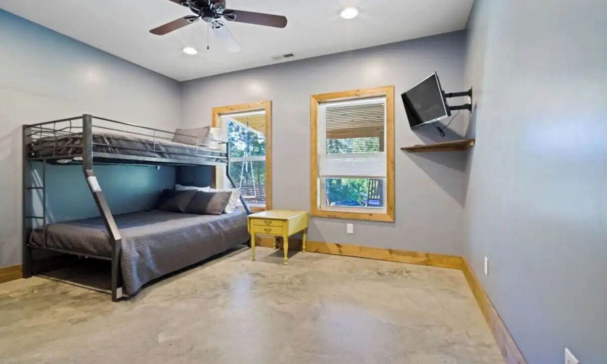 Photo of Bedroom in Crane Hill