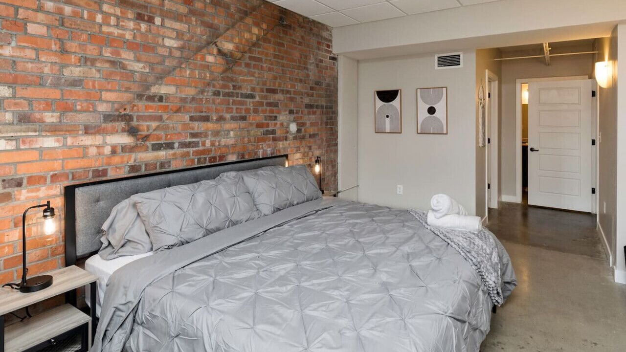 Photo of Bedroom in Downtown Des Moines