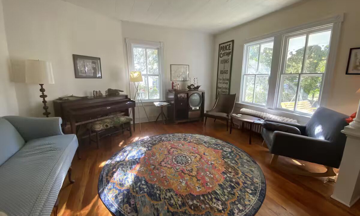 Photo of Livingroom in Betterton