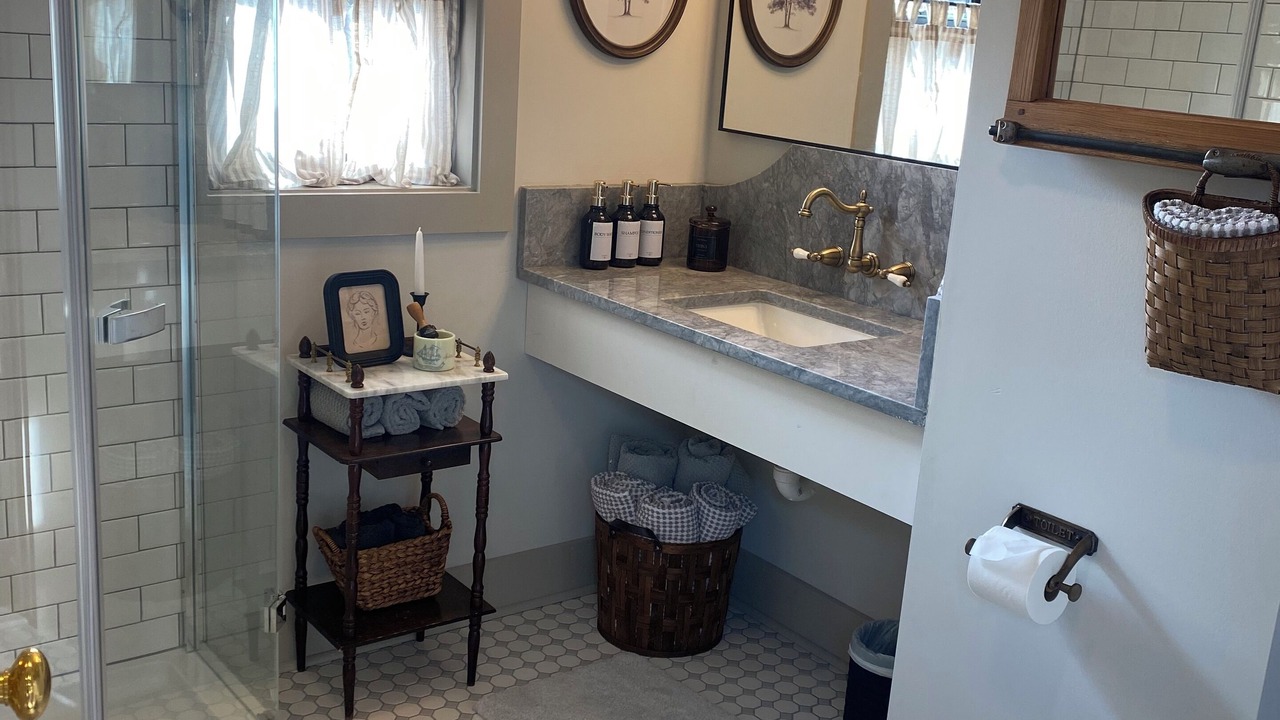Photo of Bathroom in Murray Hill