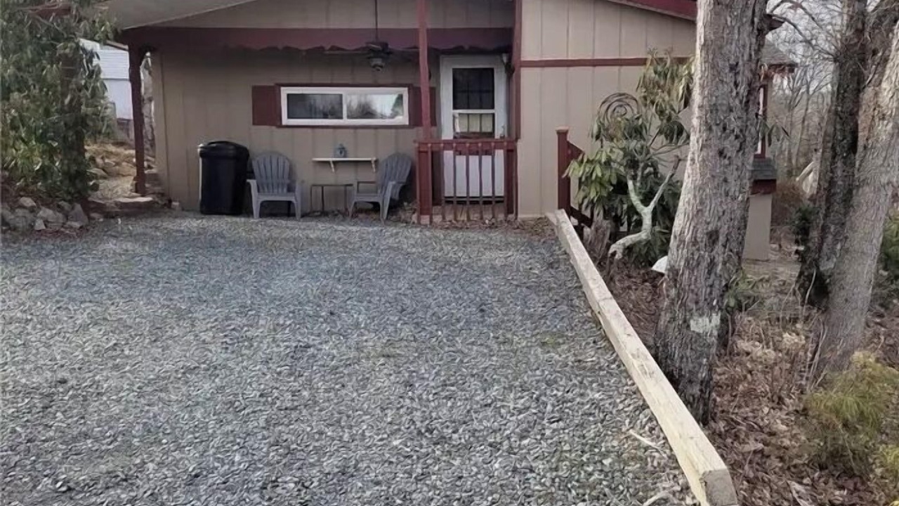 Photo of Outdoor in Newland