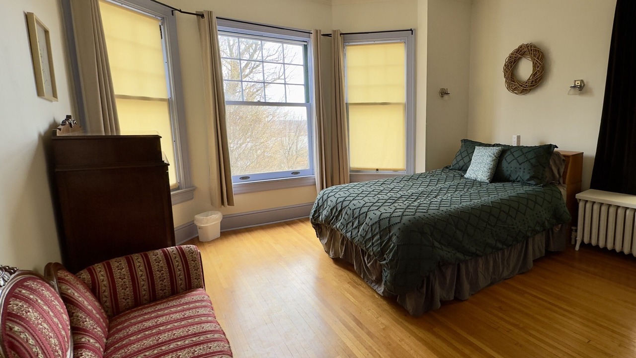 Photo of Bedroom in Davenport