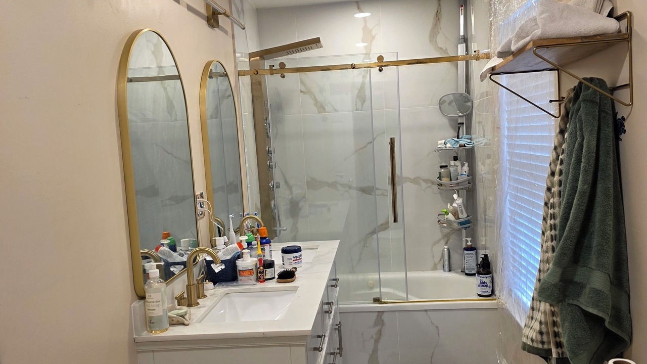 Photo of Bathroom in Keansburg