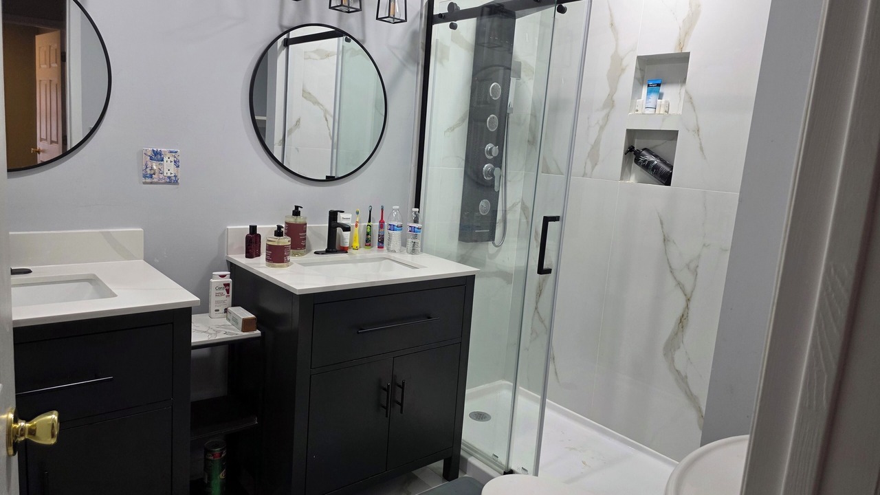 Photo of Bathroom in Keansburg