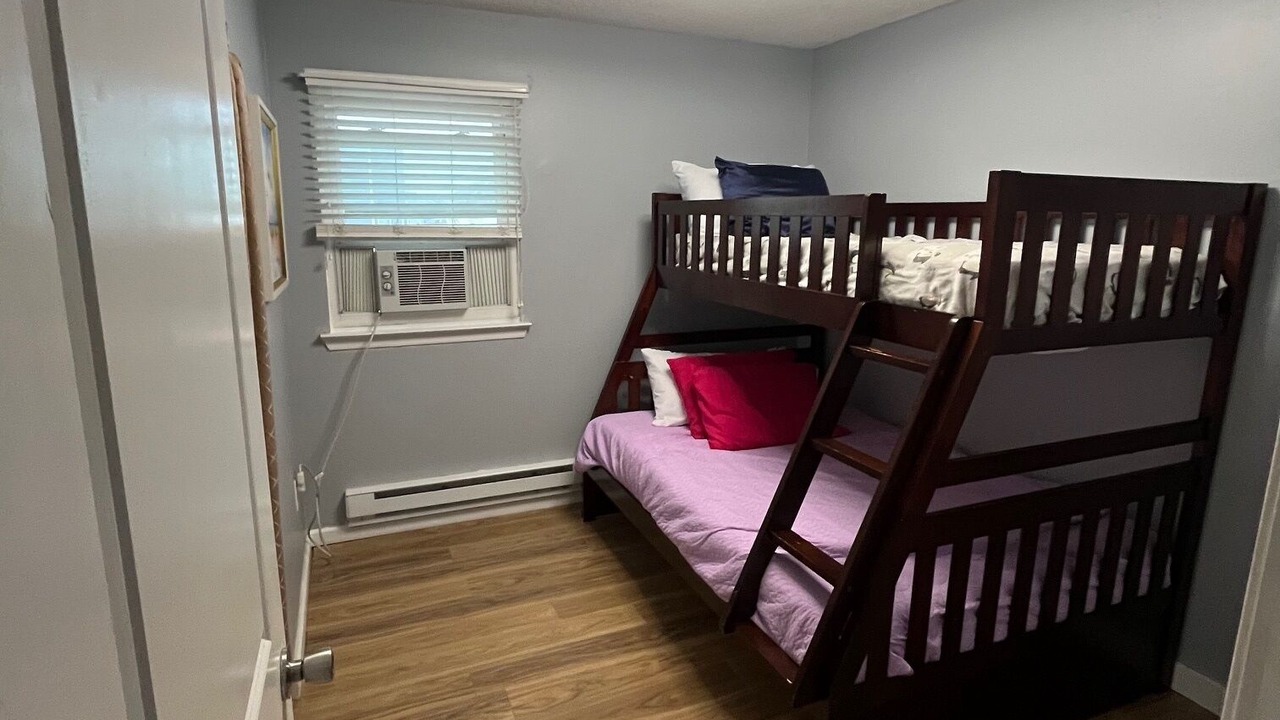 Photo of Bedroom in Beach Haven West