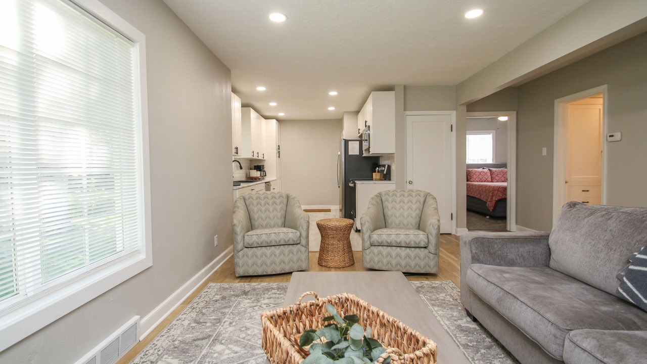 Photo of Livingroom in Burbank
