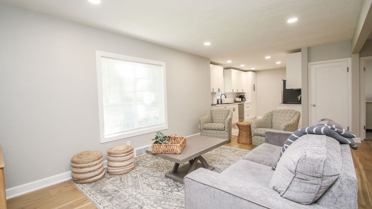 Photo of Livingroom in Burbank