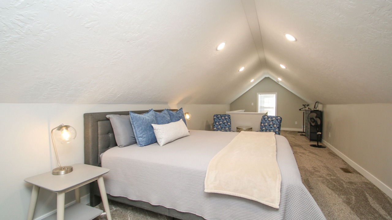 Photo of Bedroom in Burbank