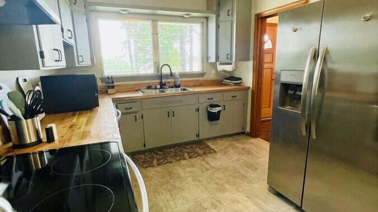 Photo of Kitchen in Gadsden