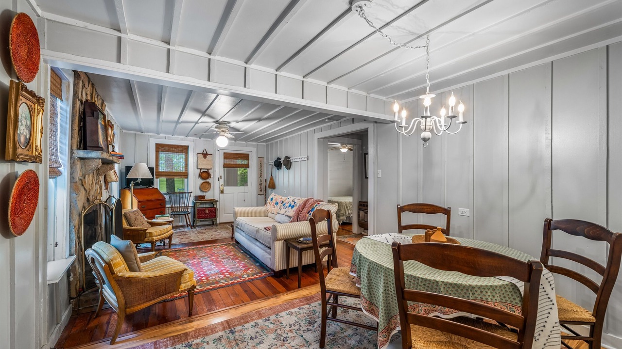 Photo of Livingroom in Cloudland