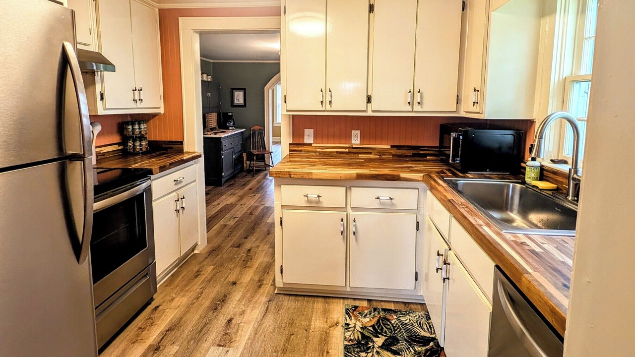 Photo of Kitchen in Guntersville