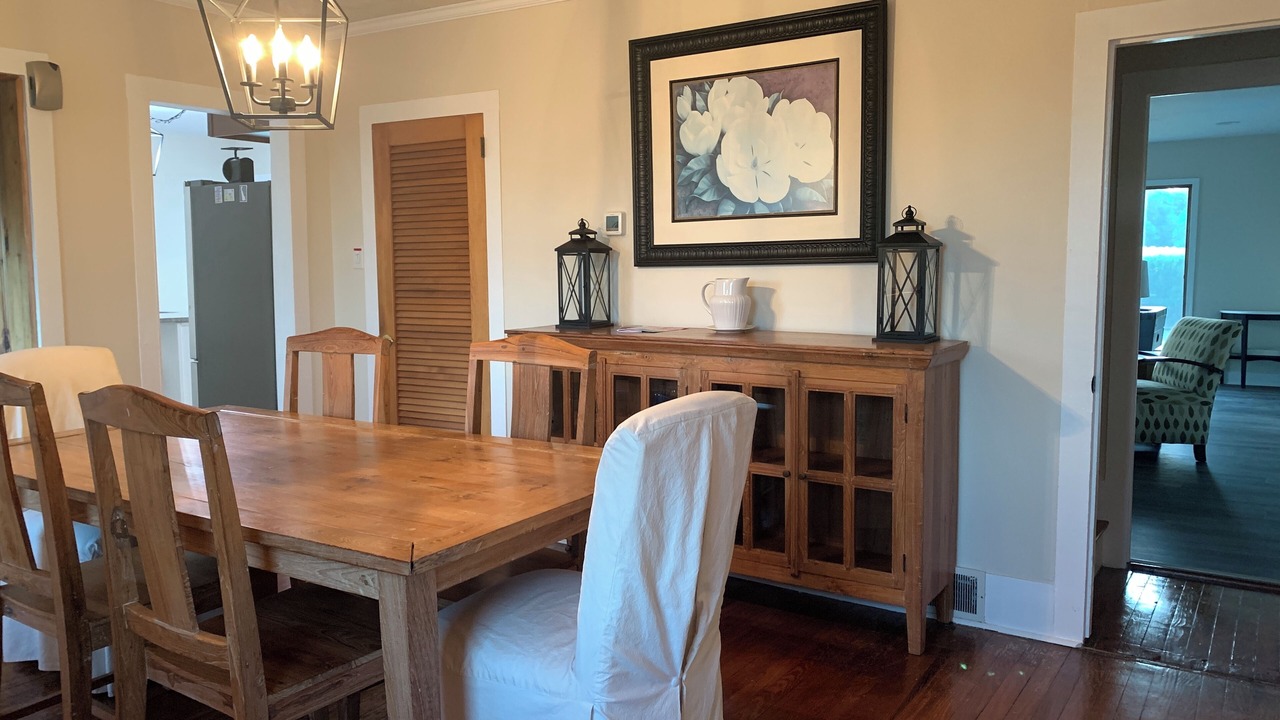 Photo of Livingroom in Milton