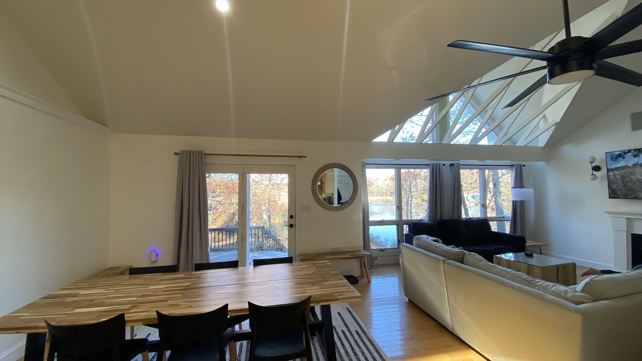 Photo of Livingroom in Kabletown