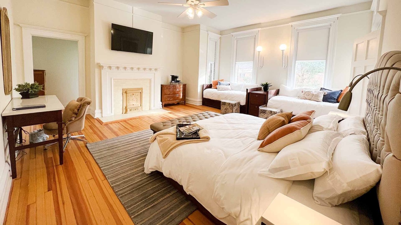 Photo of Bedroom in LaGrange