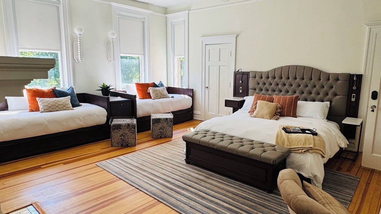Photo of Bedroom in LaGrange