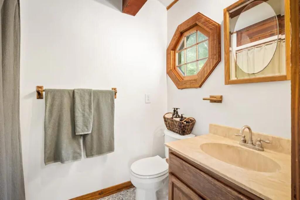 Photo of Bathroom in Kedron