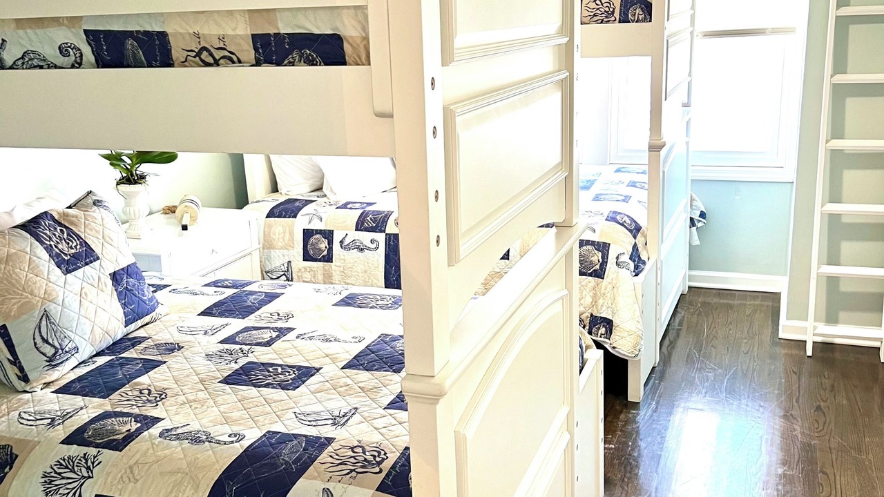 Photo of Bedroom in Ortley Beach