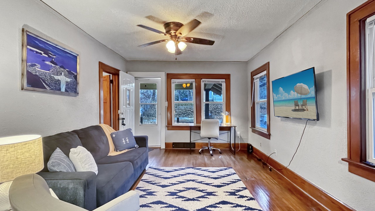 Photo of Livingroom in Des Moines