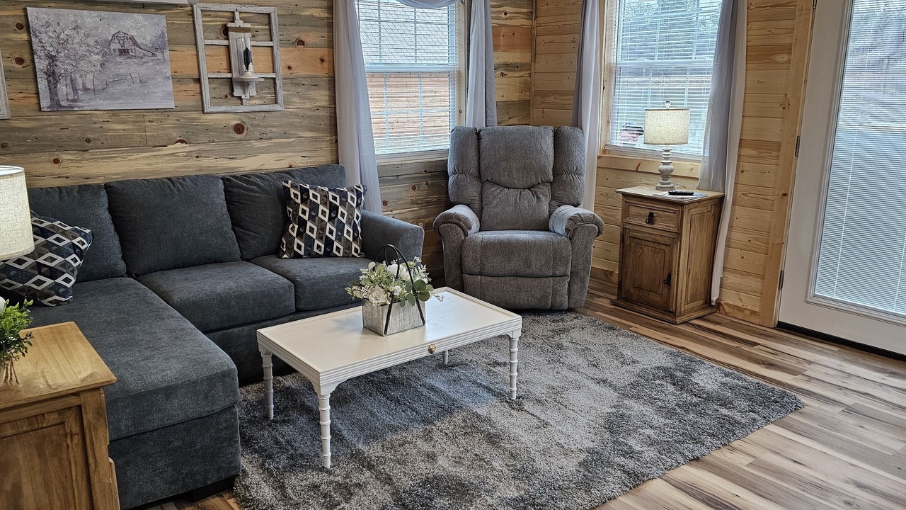 Photo of Livingroom in Tunnel Hill